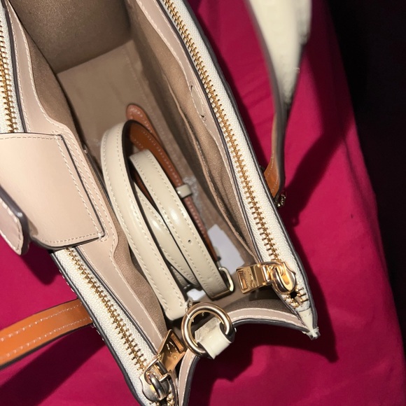 ‼️SOLD‼️ 
NWT Coach Outlet Nina Small Tote Bag In Signature Leather - Picture 13 of 13